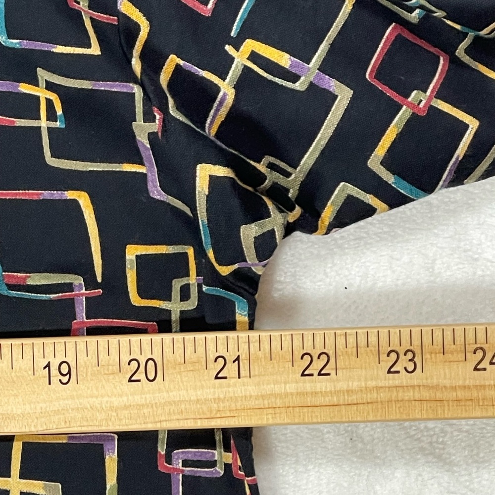 Old Skool Black Polo Shirt with Geometric Design - Picture 7 of 7